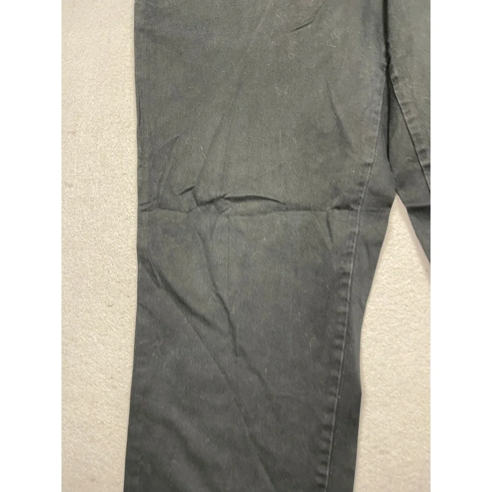 GAP essential khaki
